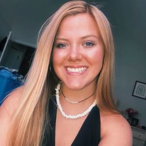 Meet your Posher, Zoe'